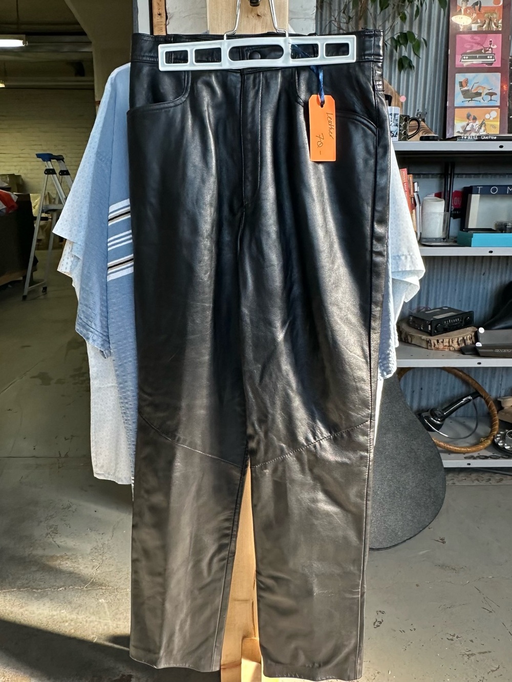 Danier  Leather  size 8. Black Leather ladies pants- Classic Straight Fit